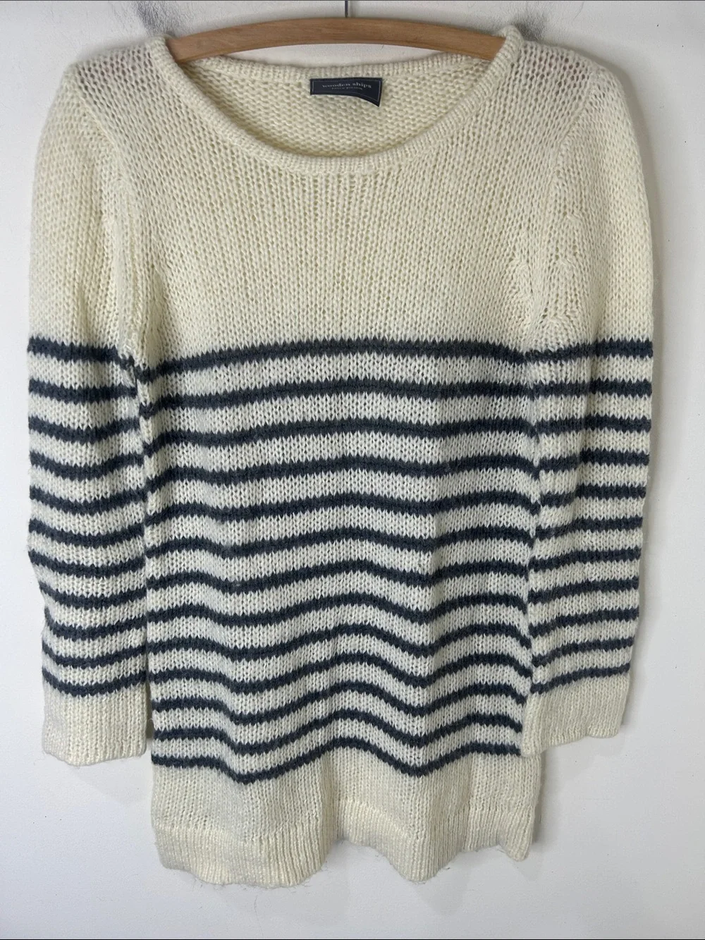 WOODEN SHIPS Ivory and Gray Striped Knit Sweater Size Small/Medium